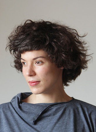 Porträt von Pauline M'Barek